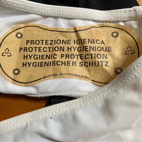 Blush White and Black Contrast Bikini Set S/M - Picture 9 of 11